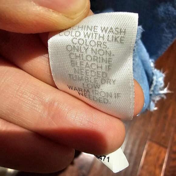 J Jill M Chambray Tank Top Sleeveless Scoop Neck Denim Blouse Travel Minimalist - Picture 10 of 10